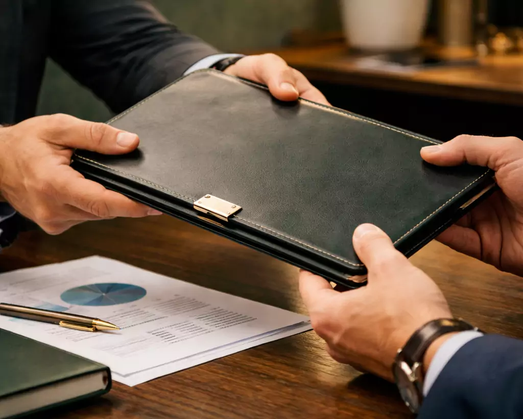 Zneplatnění, smlouvy